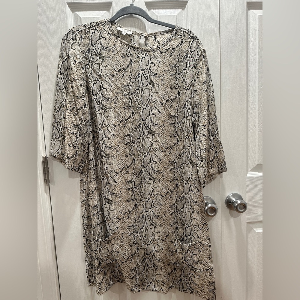 100% Silk Equipment Femme Beige Snake Silk Print Dress - Picture 2 of 10